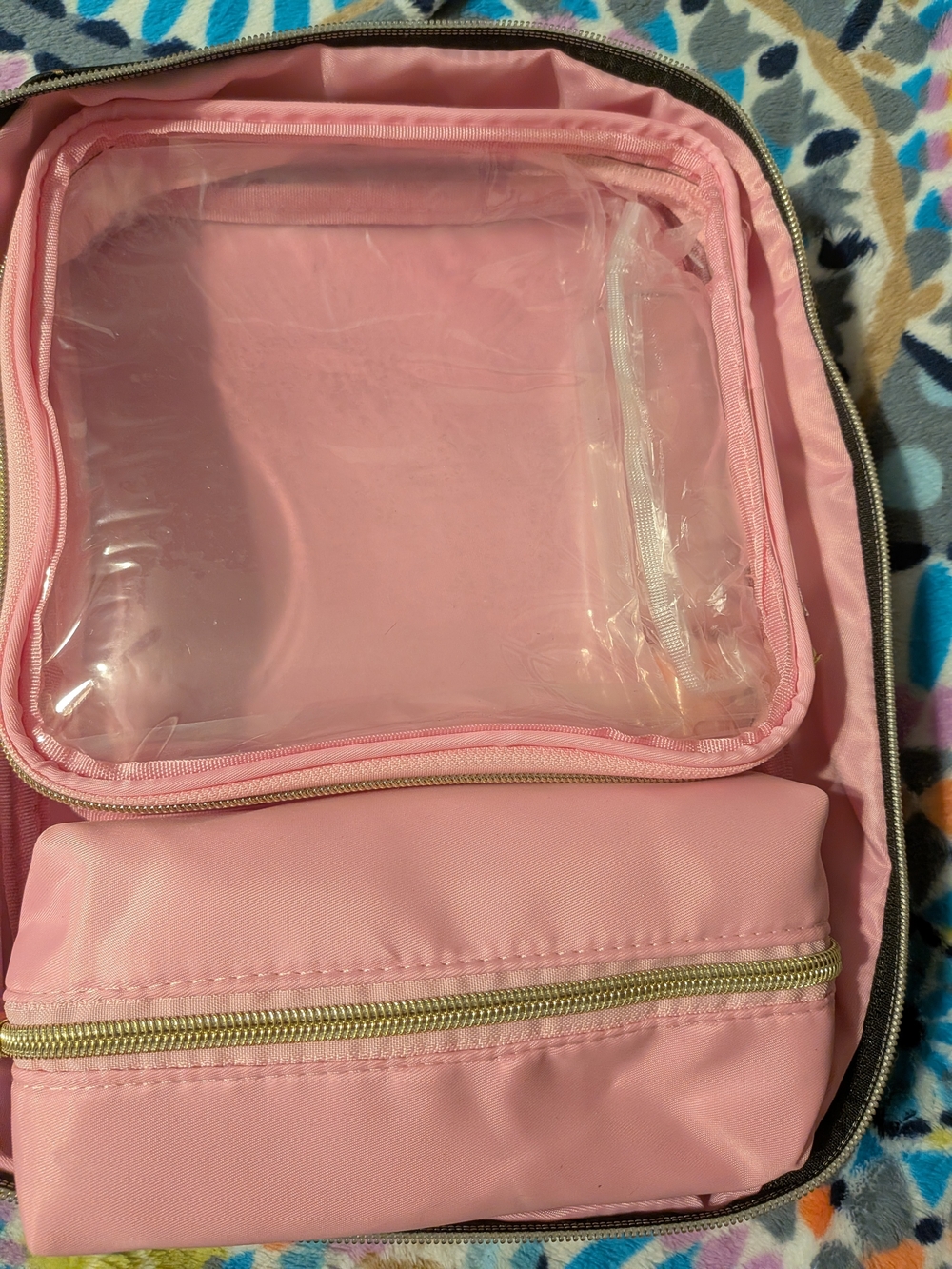 Juicy Couture Black and Gold Travel Bag - Picture 12 of 15